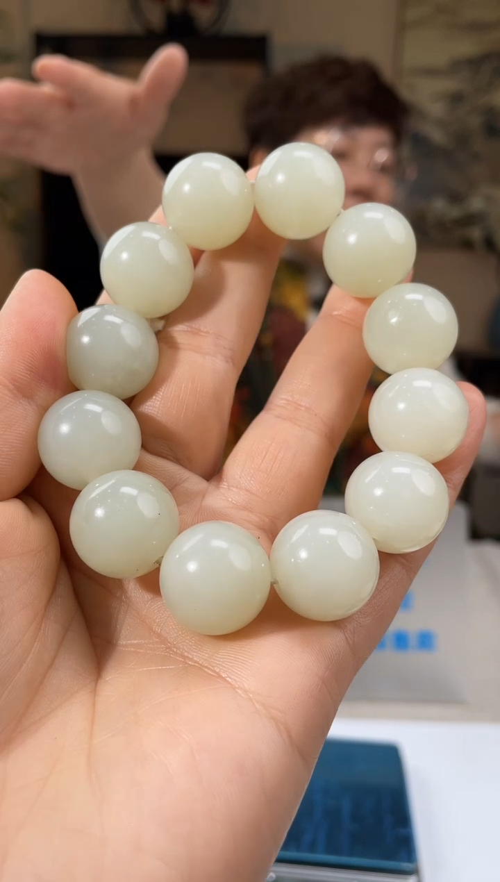 【闪购商品】定制和田玉多样性发货拍一发一24216