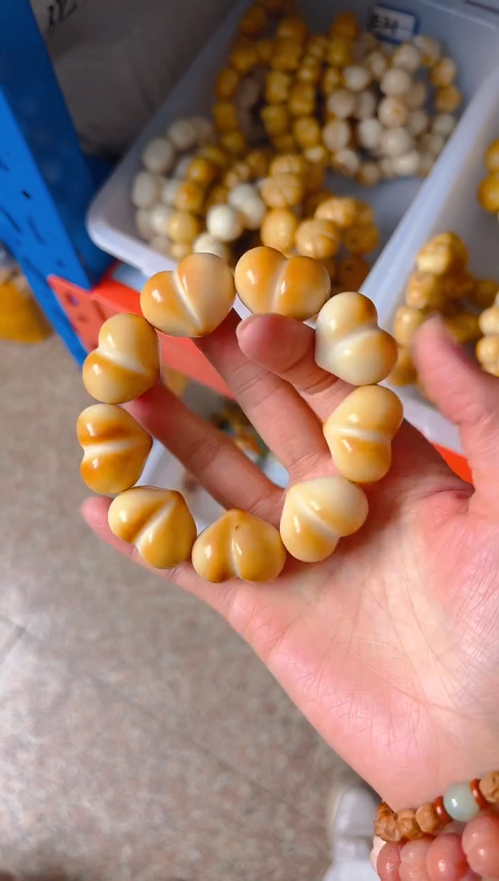 吊坠菩提根/象牙果炭烤爱心 横款单圈