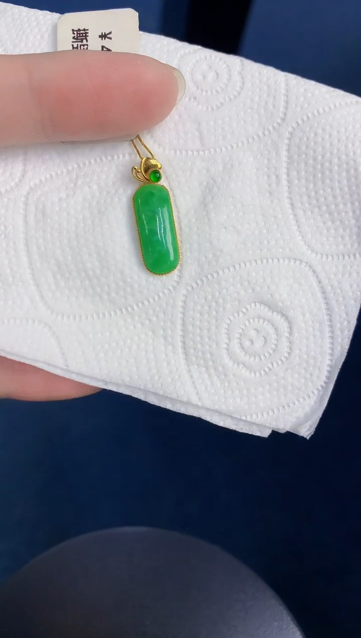 颈饰18K金镶嵌翡翠天然翡翠缅甸A货
