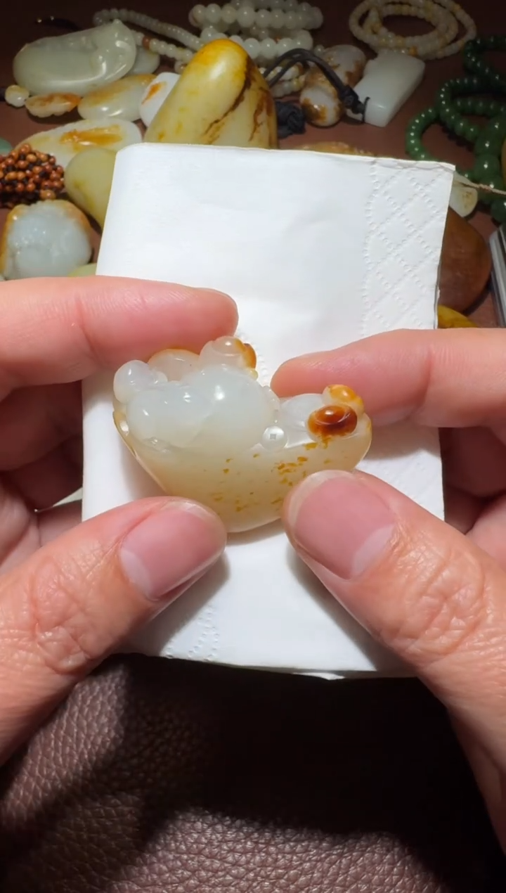 未镶嵌和田玉挂件和田玉