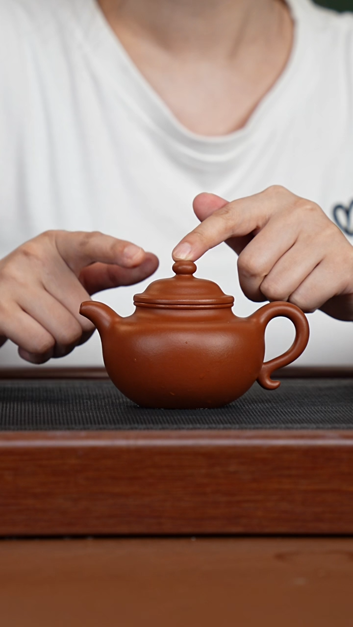 茶壶紫砂赵庄朱泥莲子