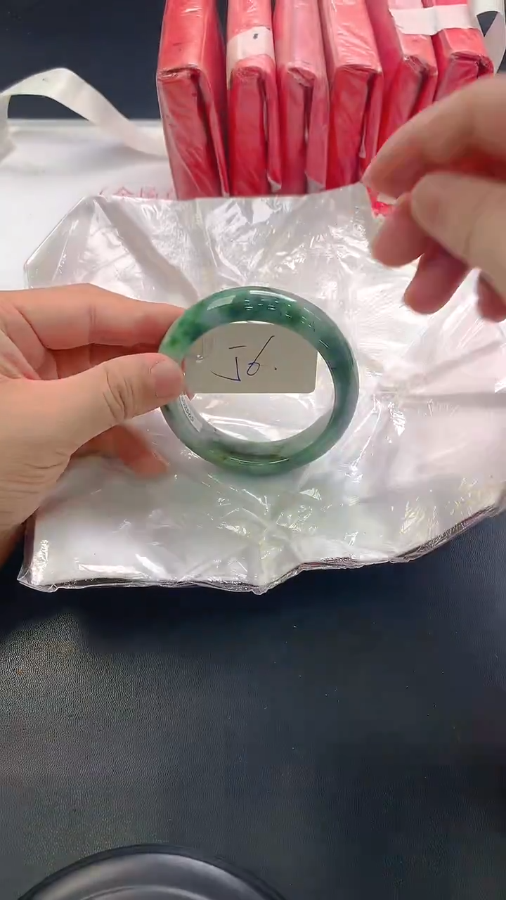 未镶嵌手镯翡翠24