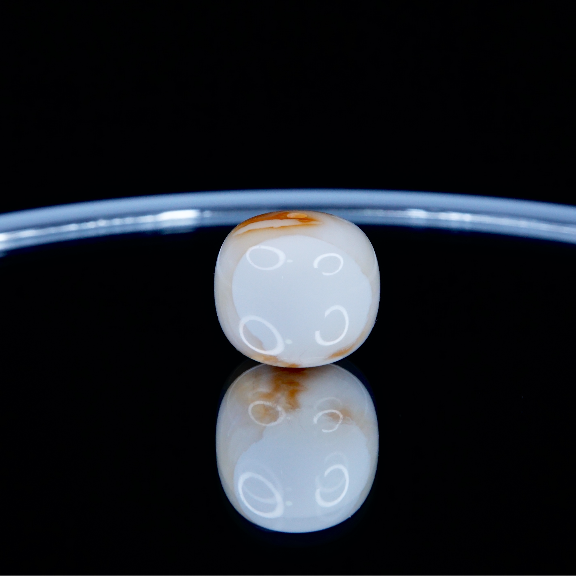 11.2漆白满蜡瓷白妖花沁色老型 天然琥珀蜜蜡精工精品文玩配饰