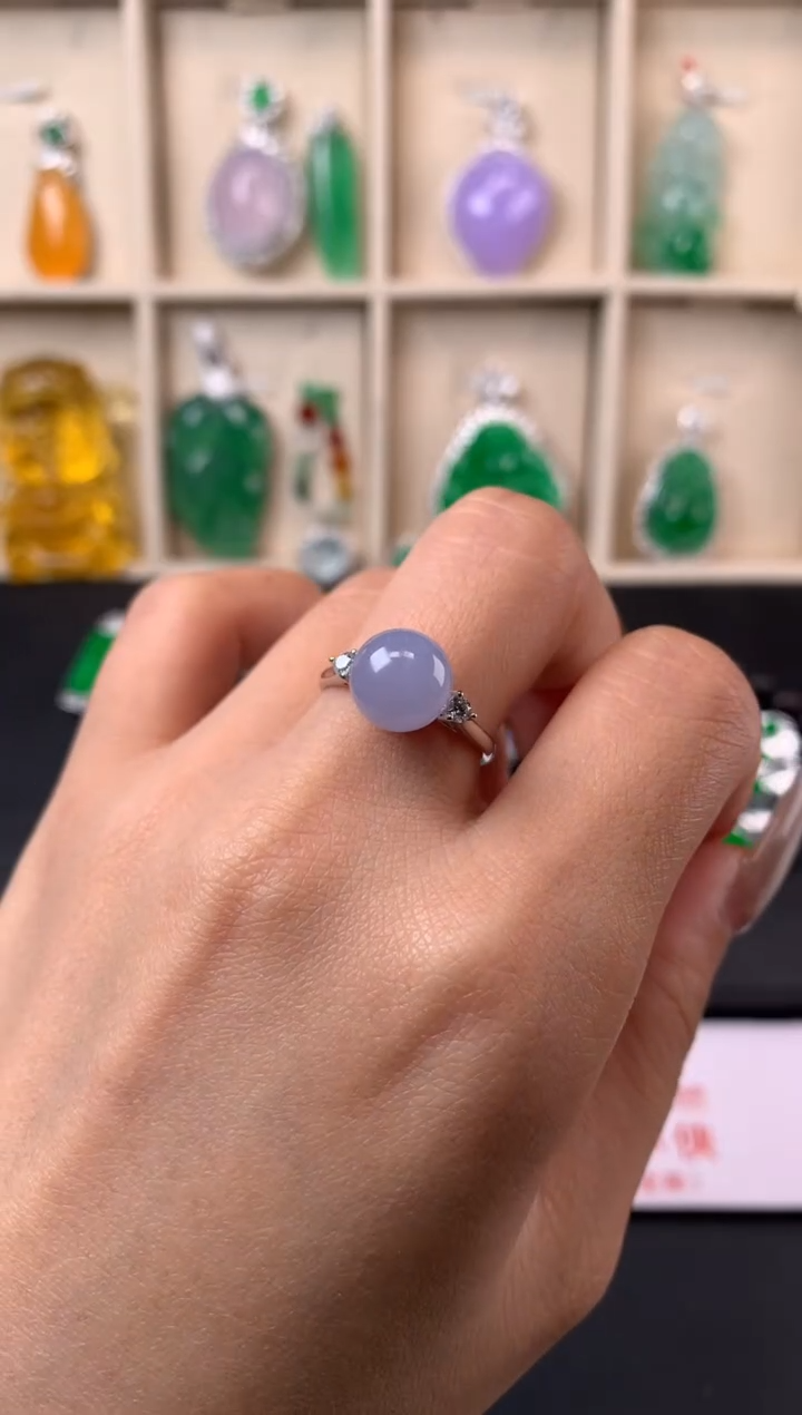 18K金镶嵌戒指翡翠戒指