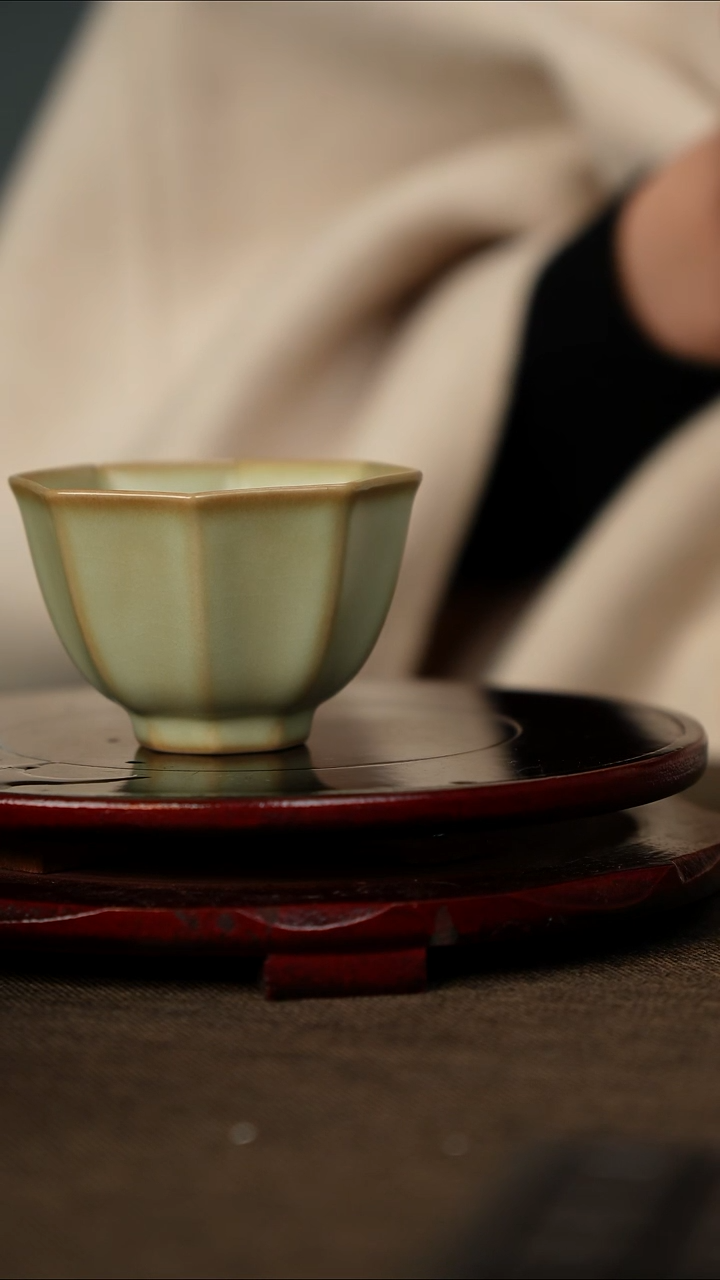 全品 粉青 八方杯 带底款