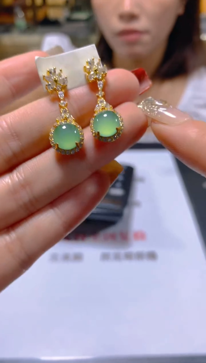 未镶嵌翡翠耳饰多样性发一