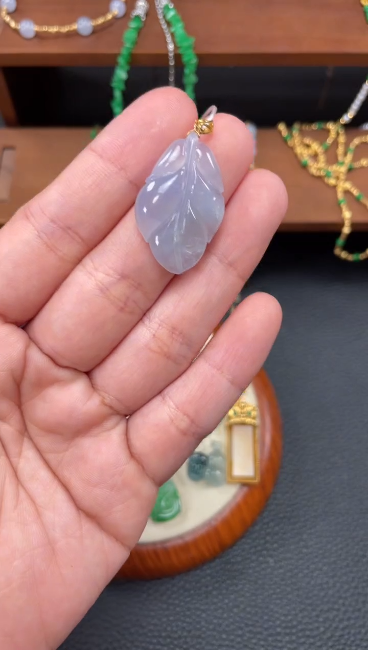 【闪购商品】翡翠吊坠(不含链)18K金镶嵌一个   P552