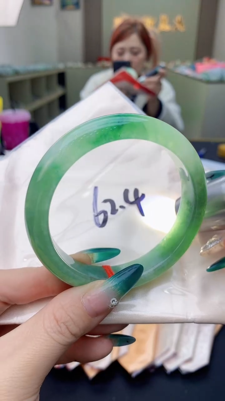 【闪购商品】翡翠手镯未镶嵌0280143425