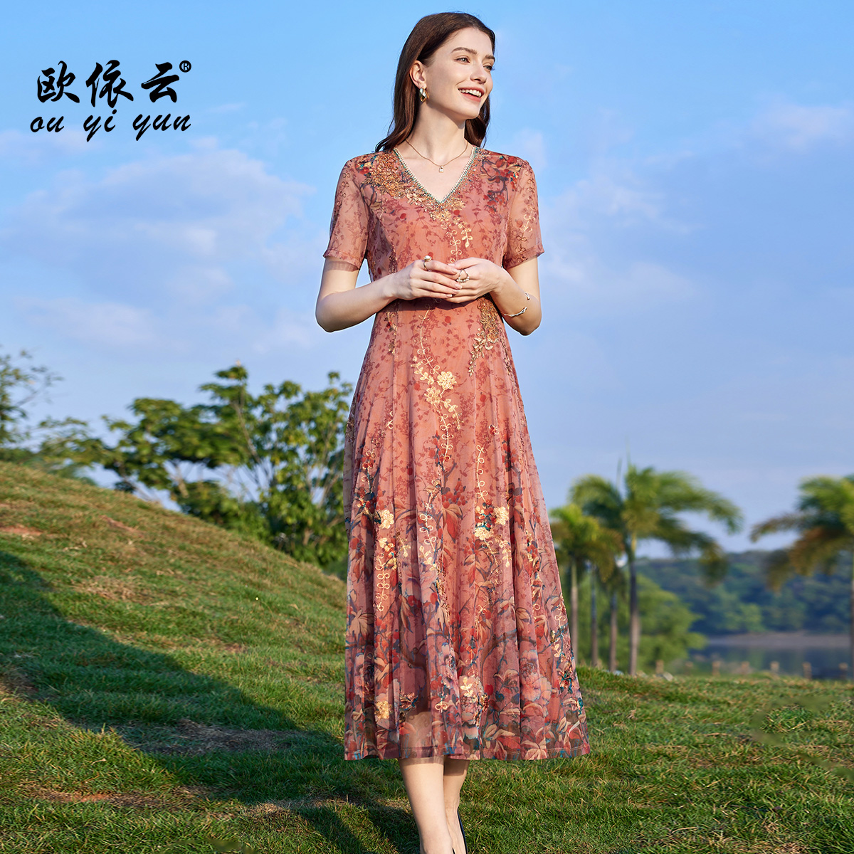 50355欧依云洋气网纱碎花气质长裙子中年女夏装修身显瘦2025新款