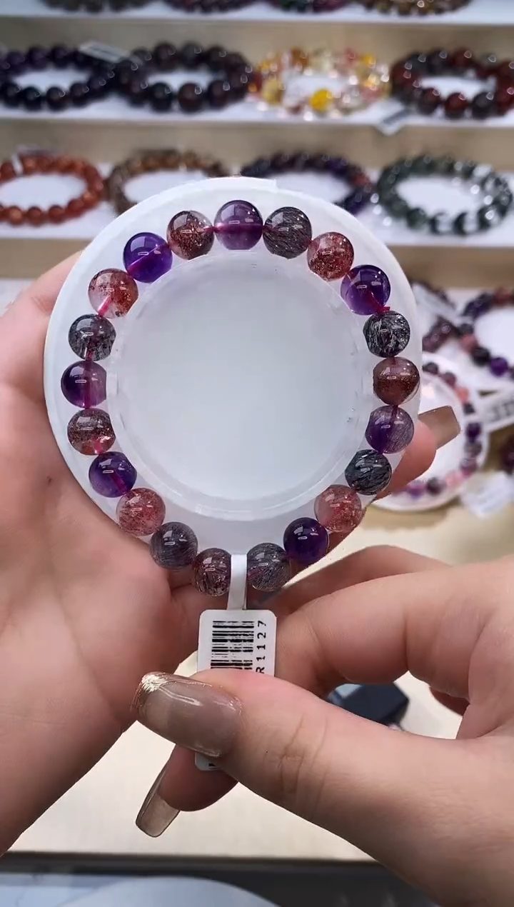 【闪购商品】水晶手链未镶嵌黑加仑超七9m+