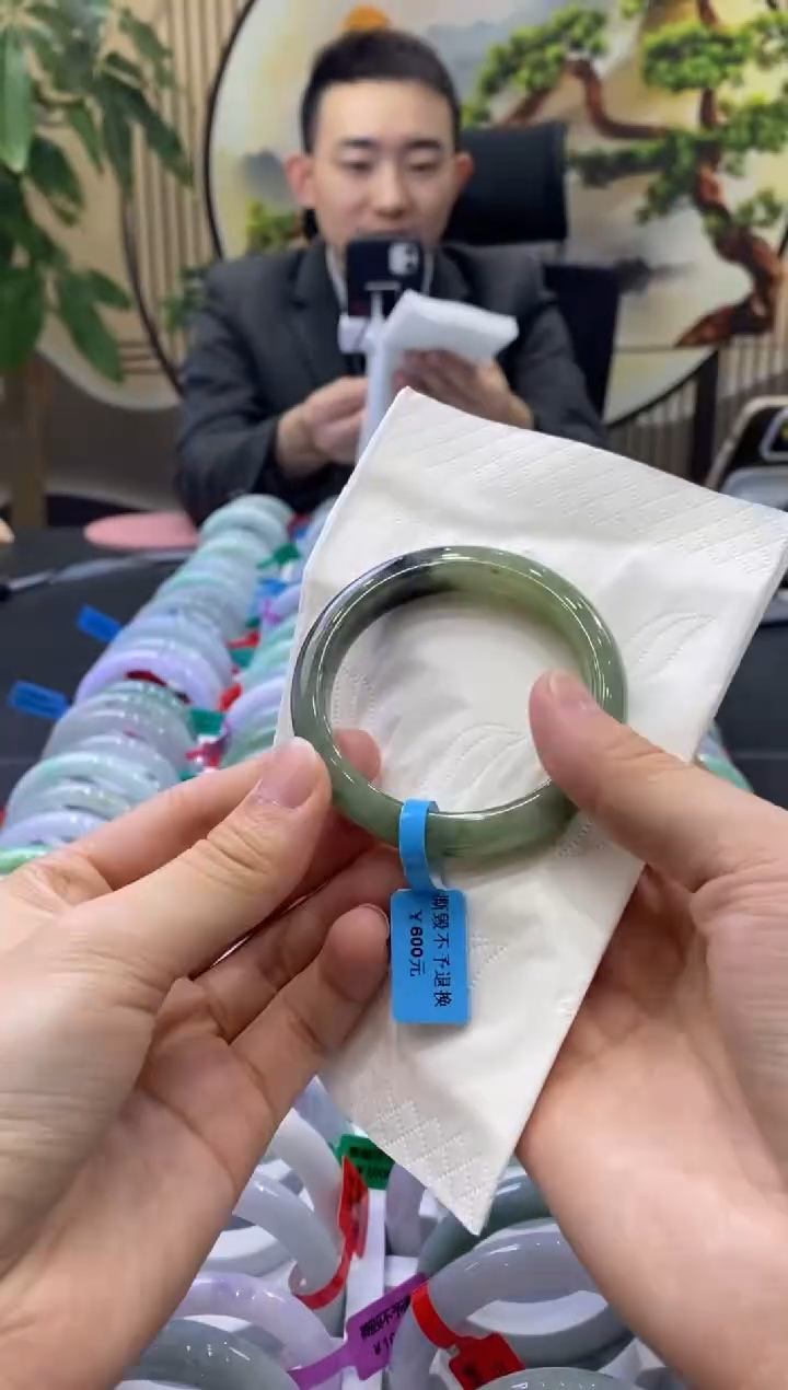 未镶嵌手镯翡翠6994