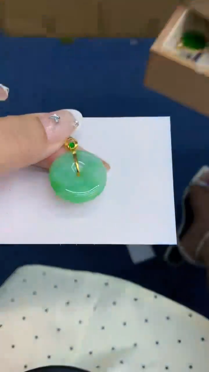 翡翠未镶嵌吊坠(不含链)1