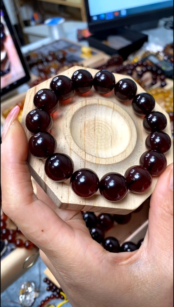 【闪购商品】血珀珠宝奇石未镶嵌14+0000000