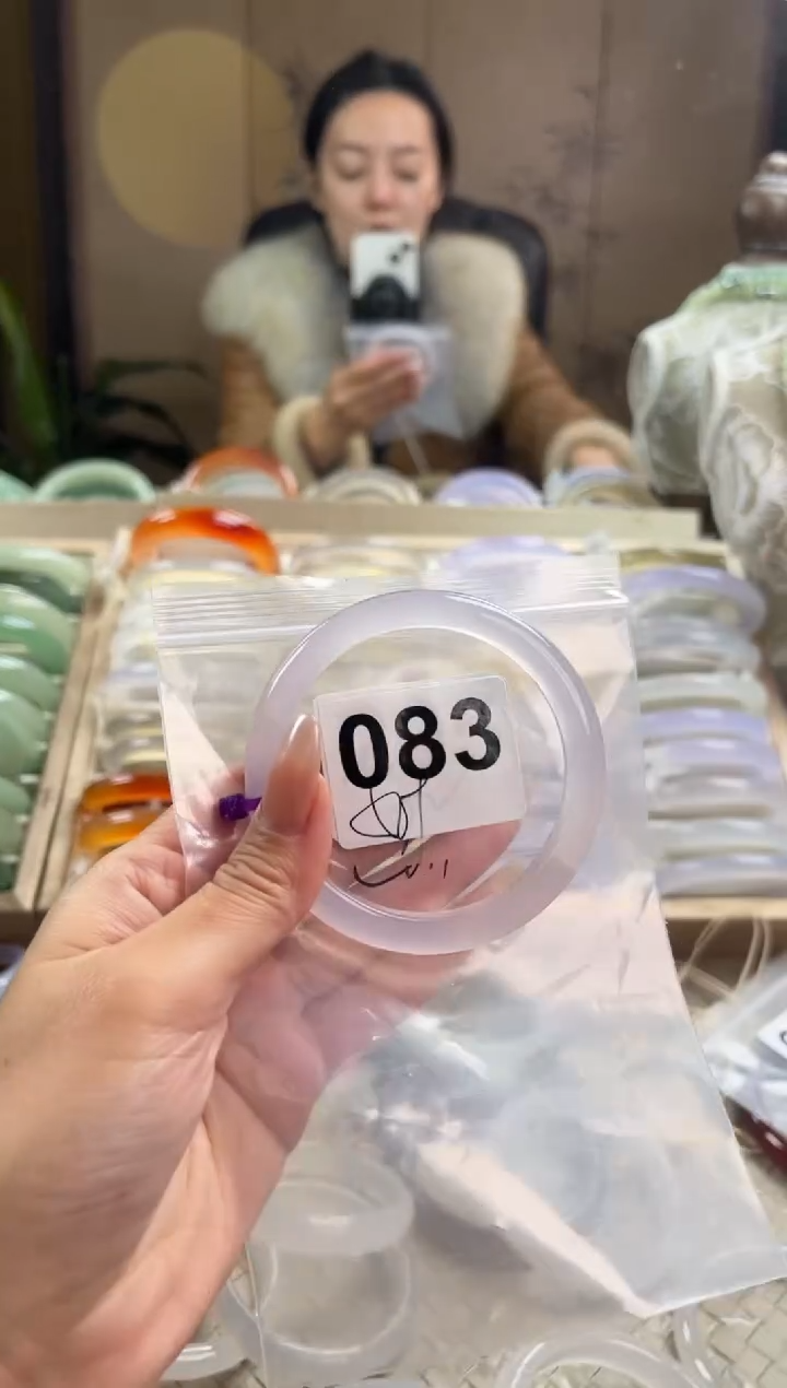 手镯玛瑙/玉髓未镶嵌083