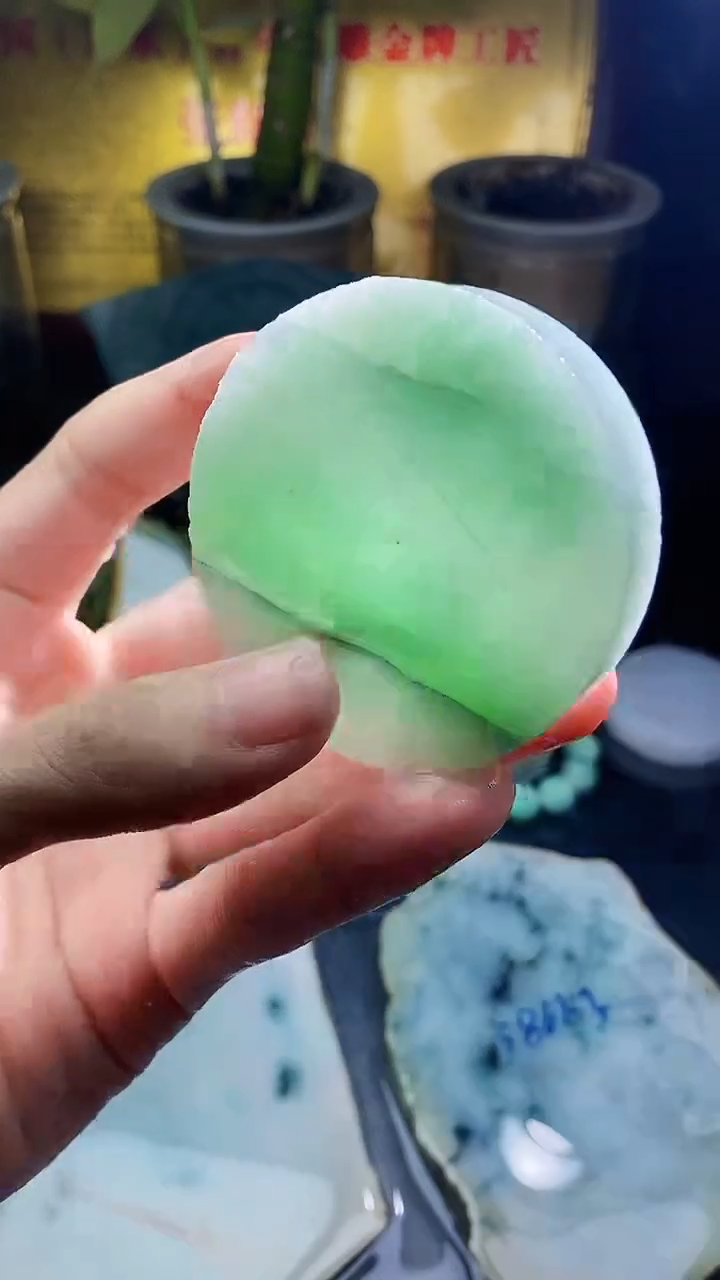 未镶嵌挂件翡翠小雨132