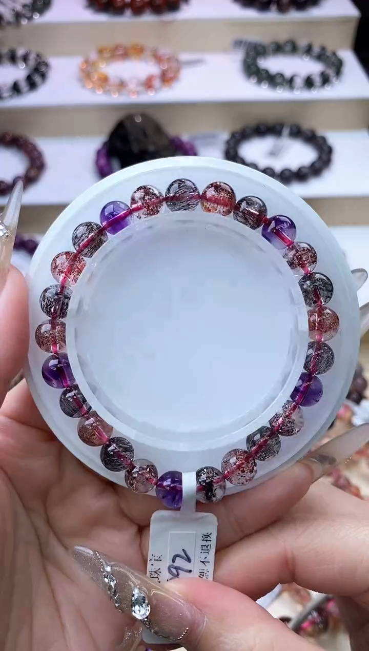 【闪购商品】水晶手链未镶嵌黑加仑超七7m+