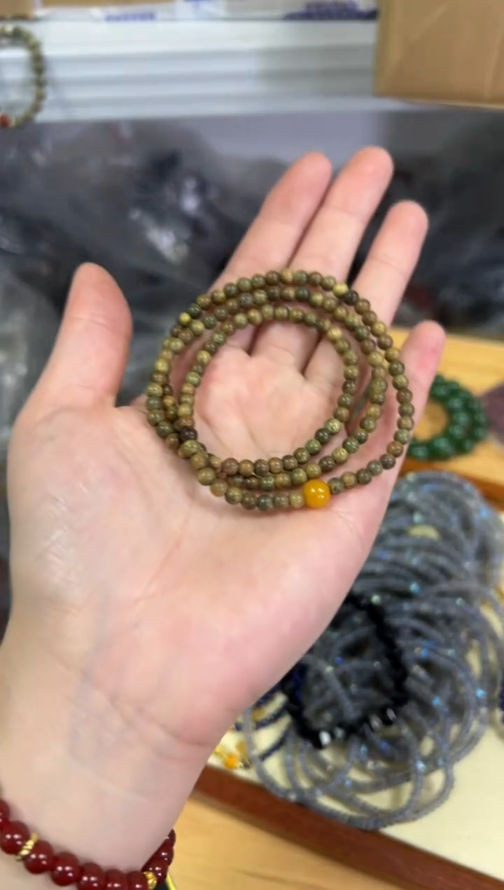 【闪购商品】维腊木（绿檀）手串未镶嵌蜜蜡珠绿檀木多圈[0355]