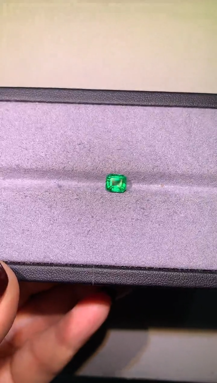【闪购商品】祖母绿裸石未镶嵌1.24ct沃顿微油吉尔德A206