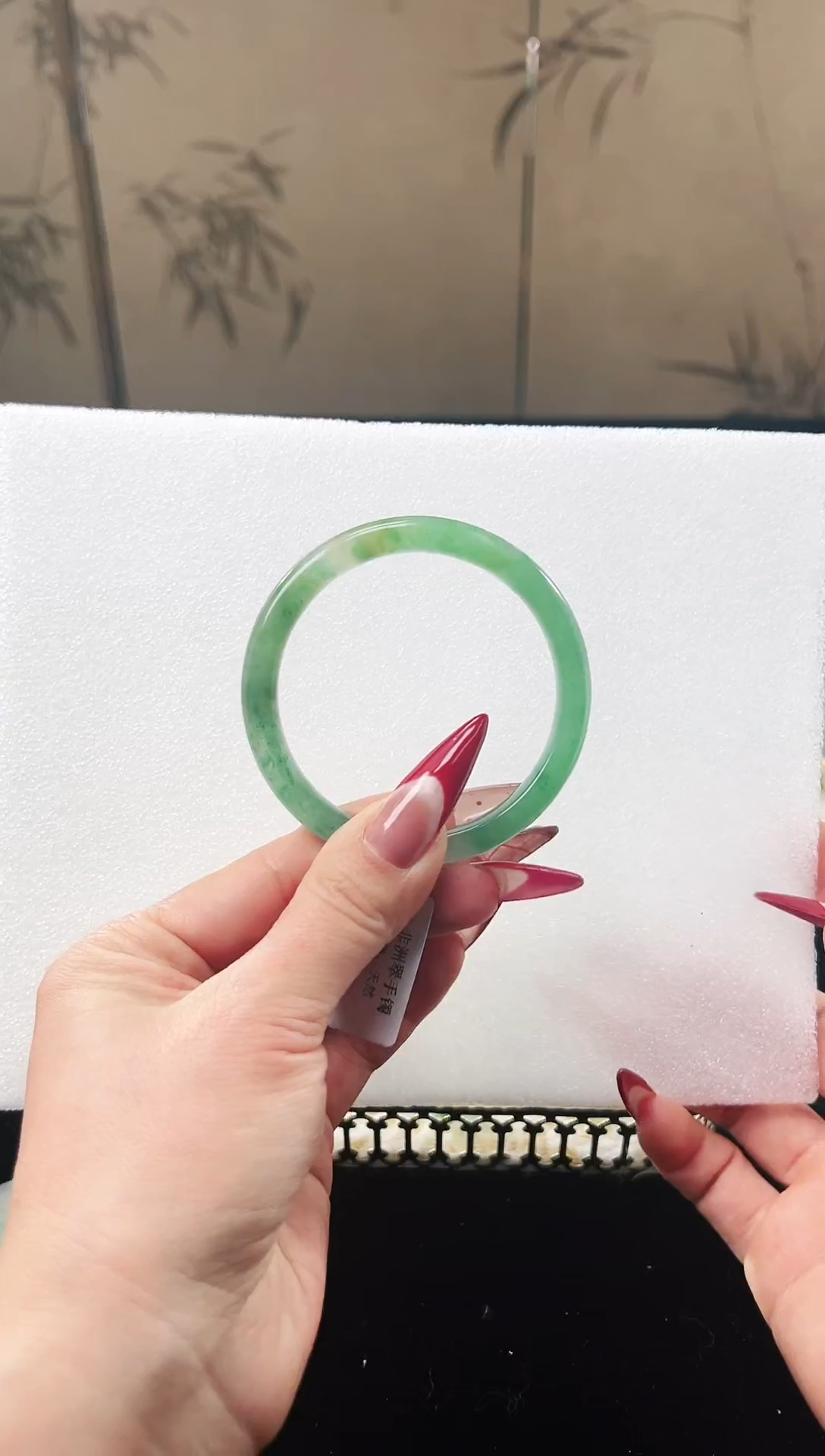 【闪购商品】石英质玉手镯未镶嵌天然非洲翠手镯