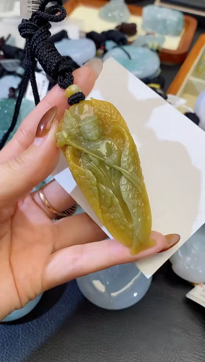 颈饰未镶嵌翡翠缅甸天然翡翠