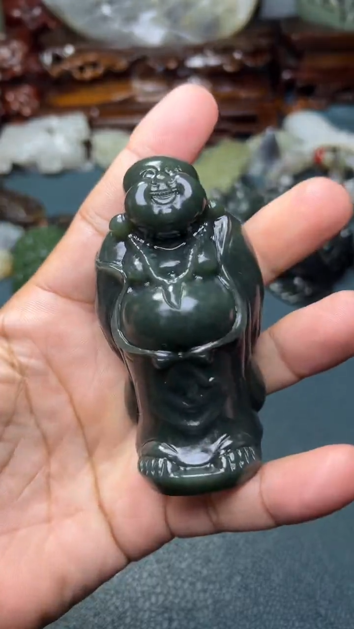 未镶嵌和田玉把件-