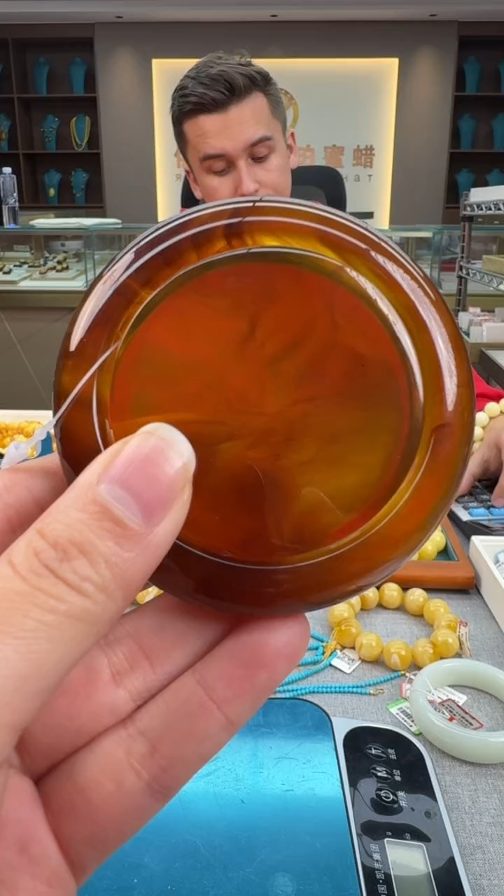 【闪购商品】琥珀手镯未镶嵌秒拍号249  57