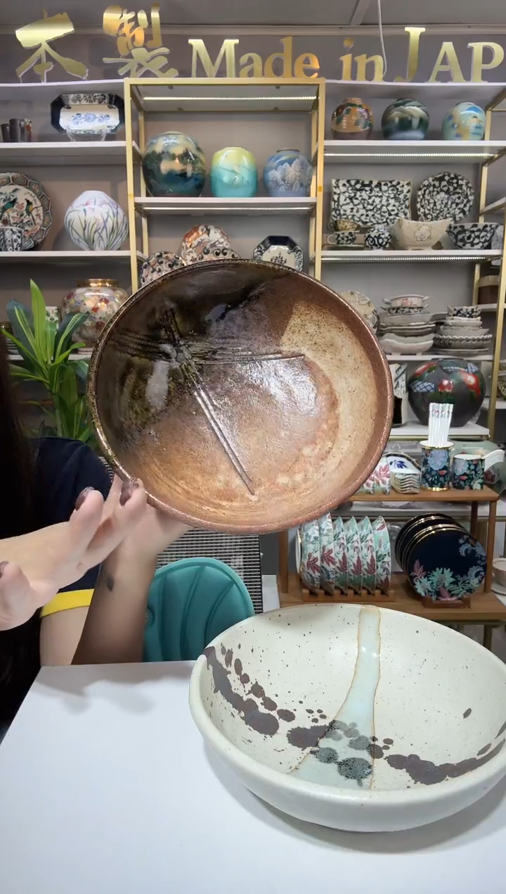 陶瓷16.5厘米钵一只装棕色