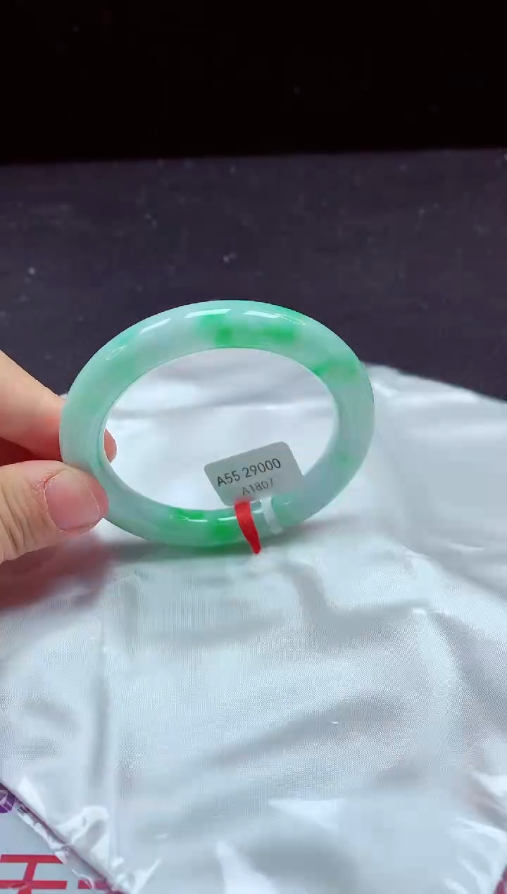 【闪购商品】翡翠手镯未镶嵌镯子55+