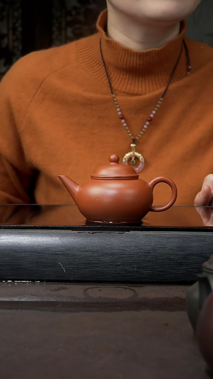 【闪购商品】紫砂茶壶赵庄朱泥 盔帽水平140cc 022