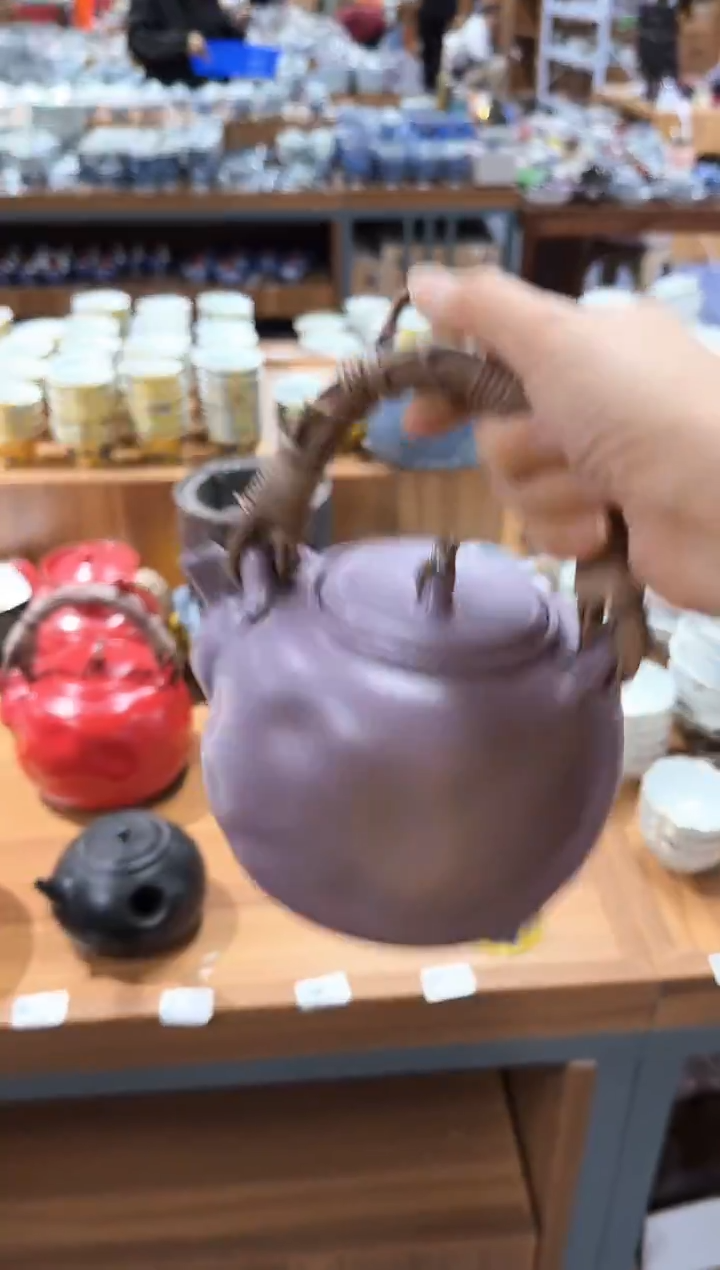 千万仓库 早点炸完回家过年 茶具