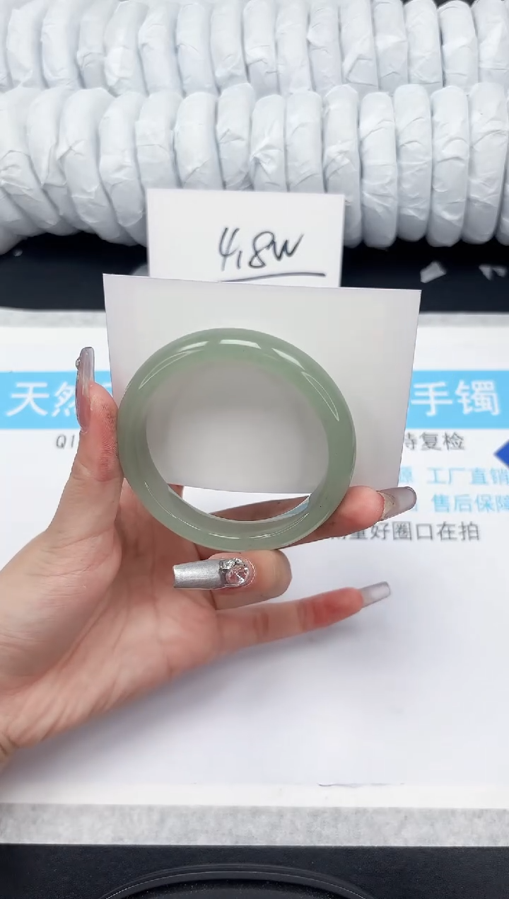 【闪购商品】石英质玉手镯未镶嵌639-62.2