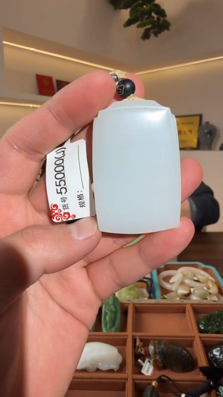 颈饰未镶嵌和田玉J 55000