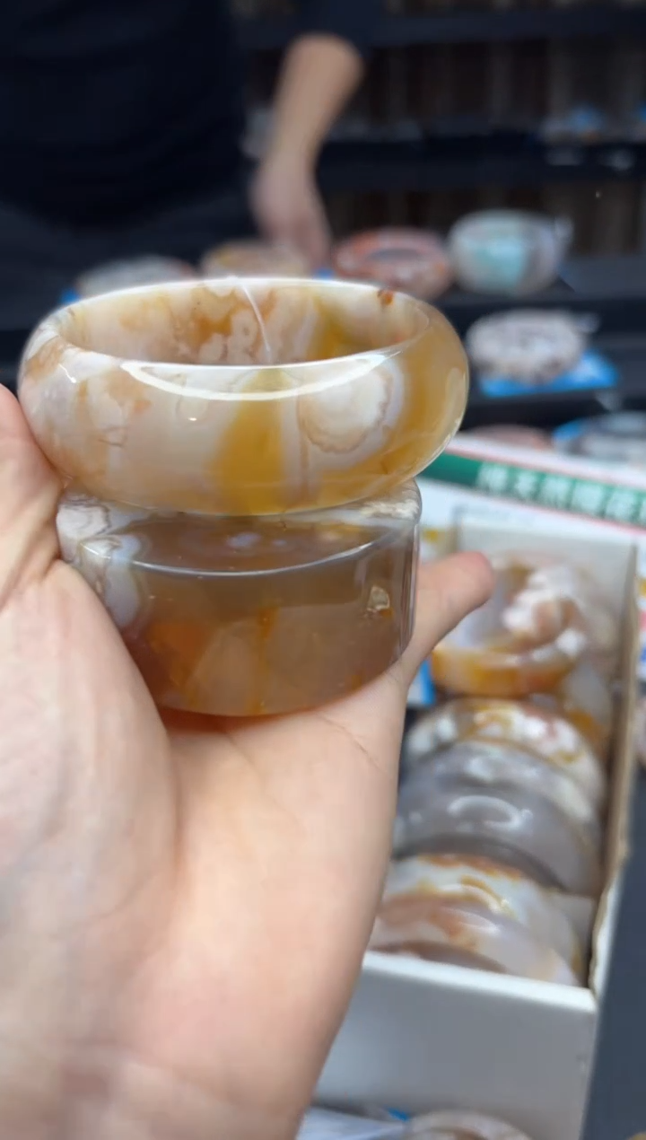 【闪购商品】石英质玉手镯未镶嵌1305（62圈贈送鐲心）