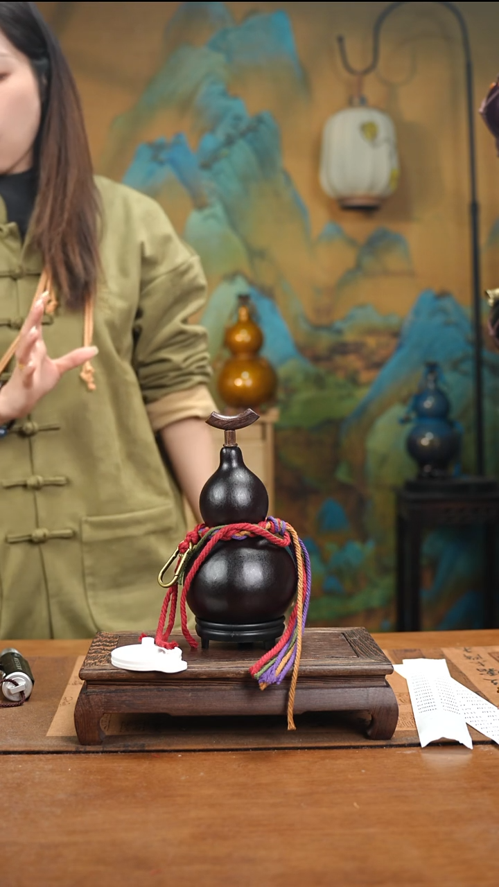 YU065简约大漆款天然酒葫芦（一物一拍）