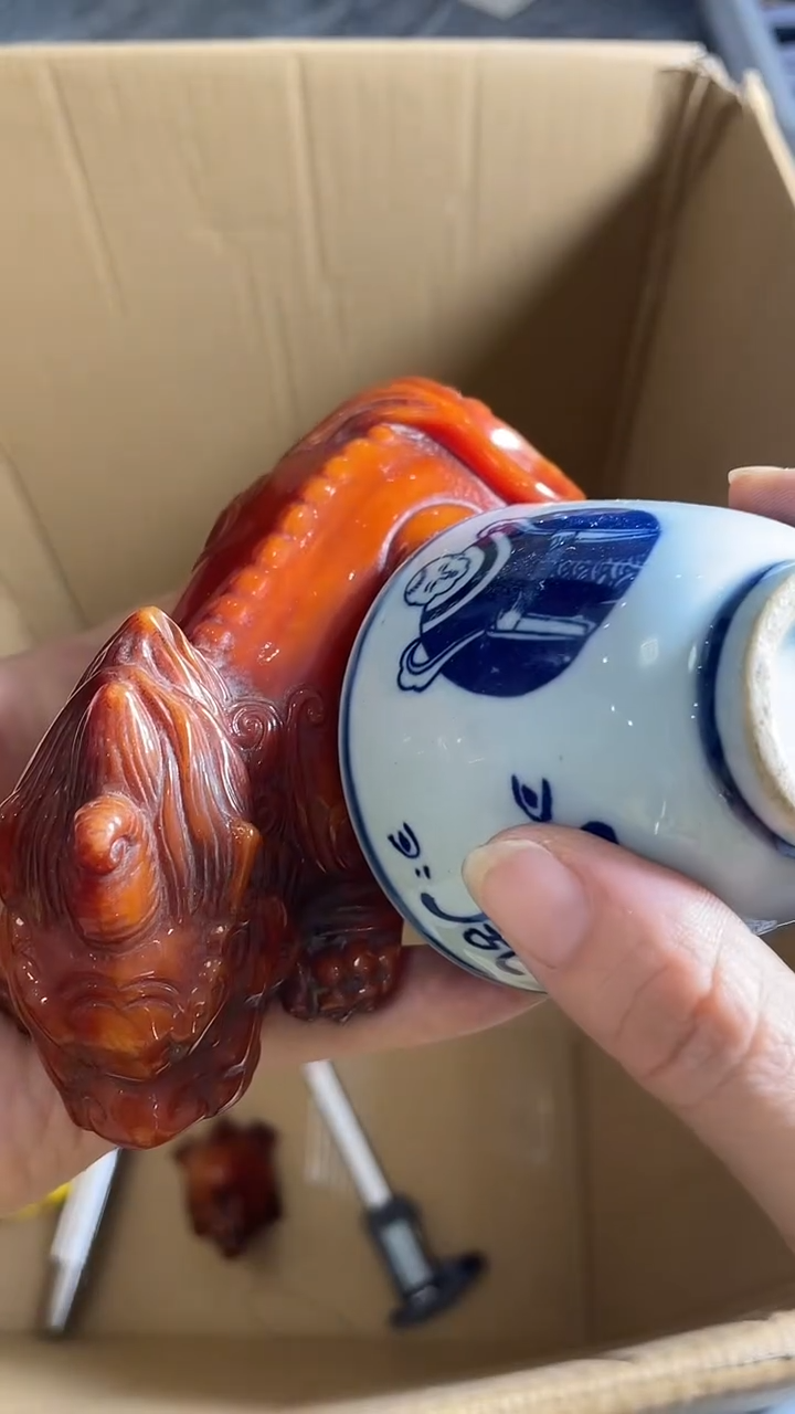 木*子默认。工艺美术艺术品