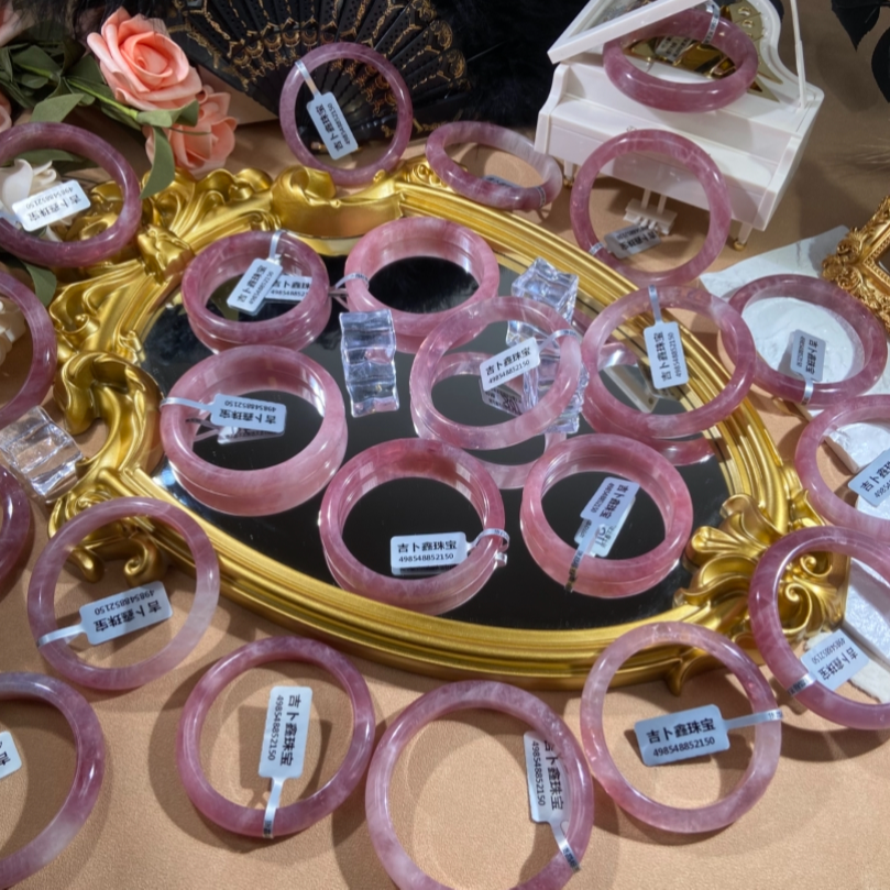 天然紫马粉手镯多样性