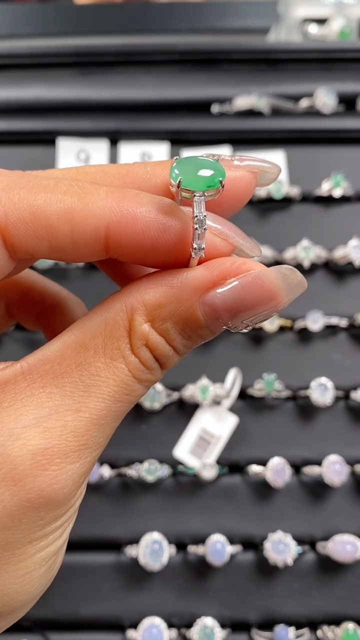 【闪购商品】翡翠戒指银S925镶嵌8050