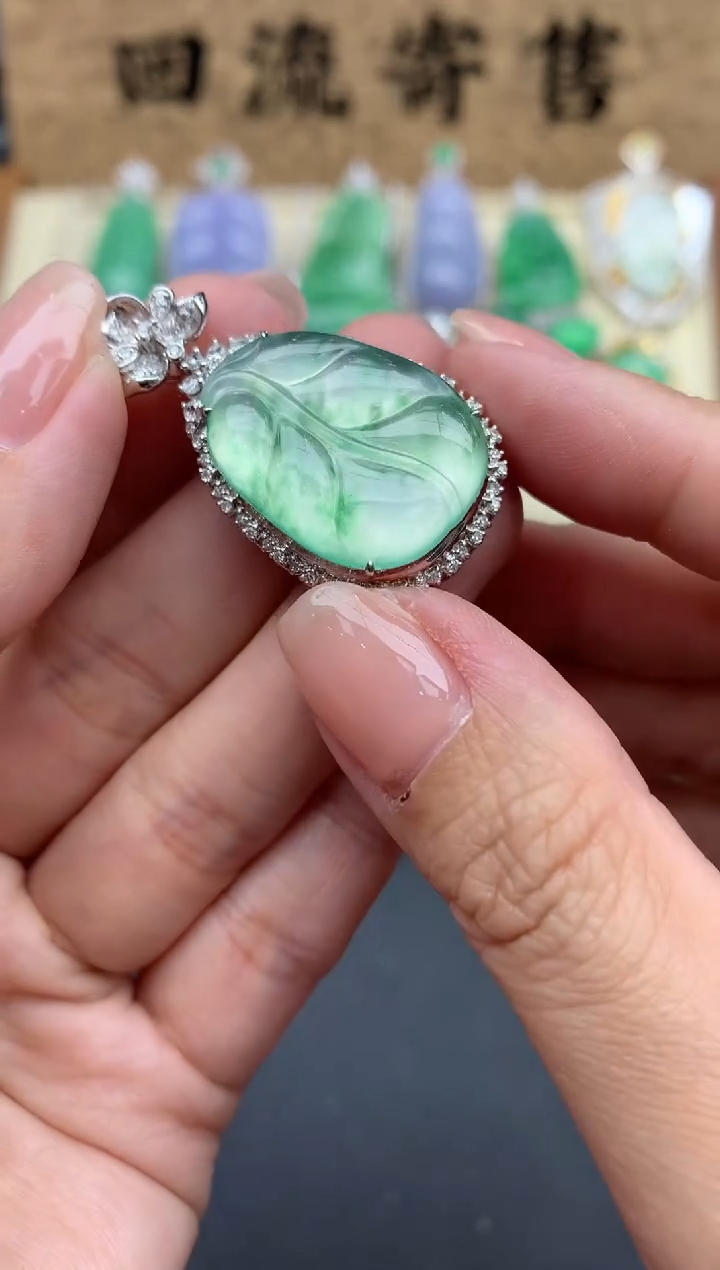 【闪购商品】翡翠颈饰18K金镶嵌547-中国好珍宝