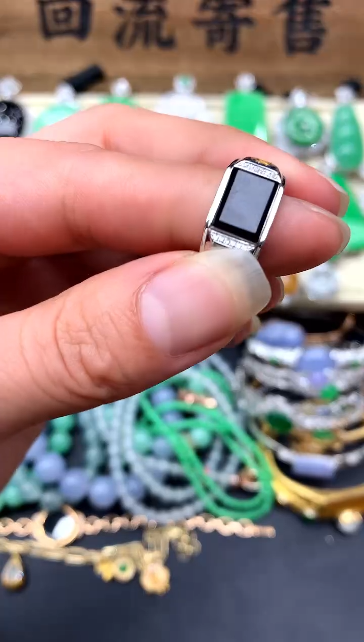 【闪购商品】翡翠戒指18K金镶嵌113-中国好珍宝