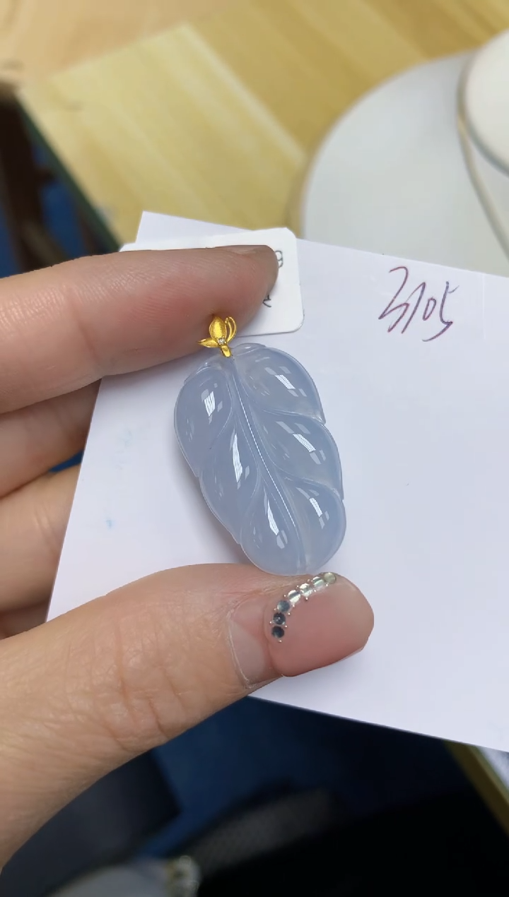 【闪购商品】翡翠挂件18K金镶嵌 天然翡翠A货