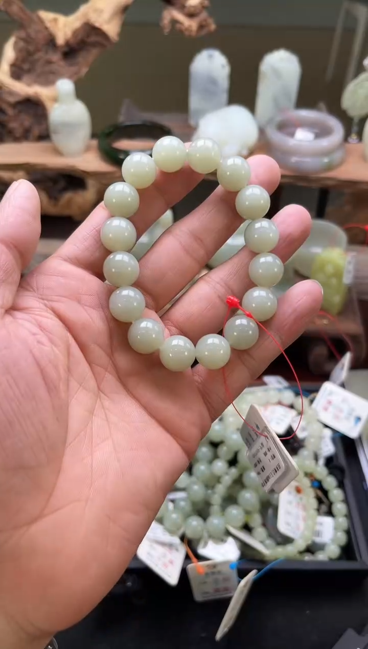 【闪购商品】和田玉手串未镶嵌卡13且末青白圆珠A9007840