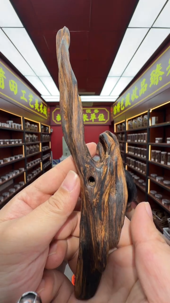 沉香吊坠多样性发一