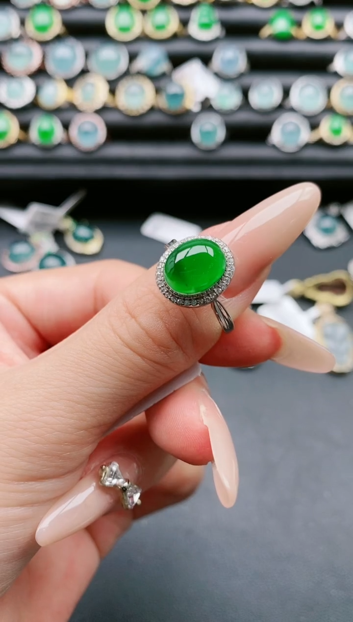【闪购商品】翡翠戒指银S925镶嵌111111