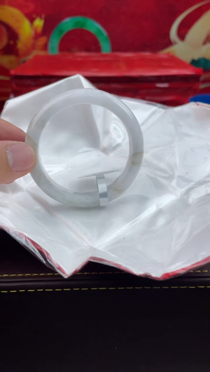 【闪购商品】翡翠手镯未镶嵌翡翠手镯（微瑕）1