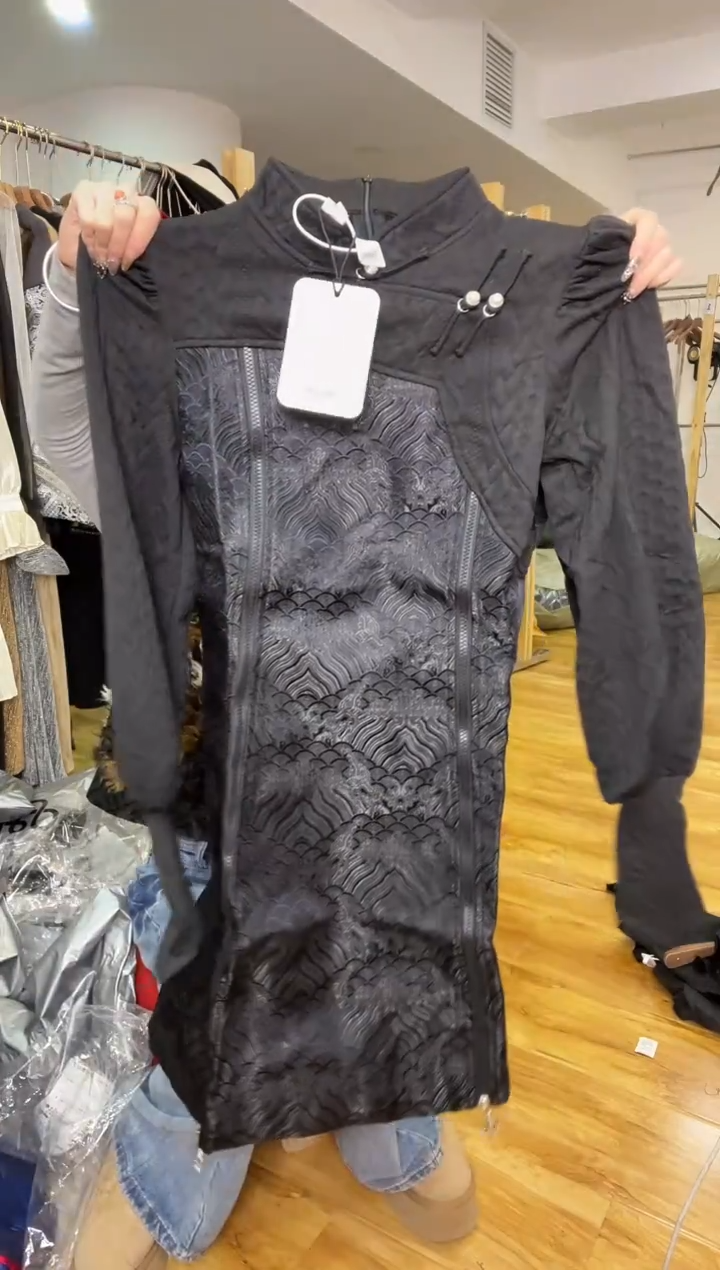 卫衣裙       M码       80-105斤