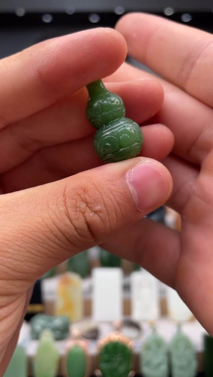 和田玉未镶嵌挂件吊坠（多样性发货）