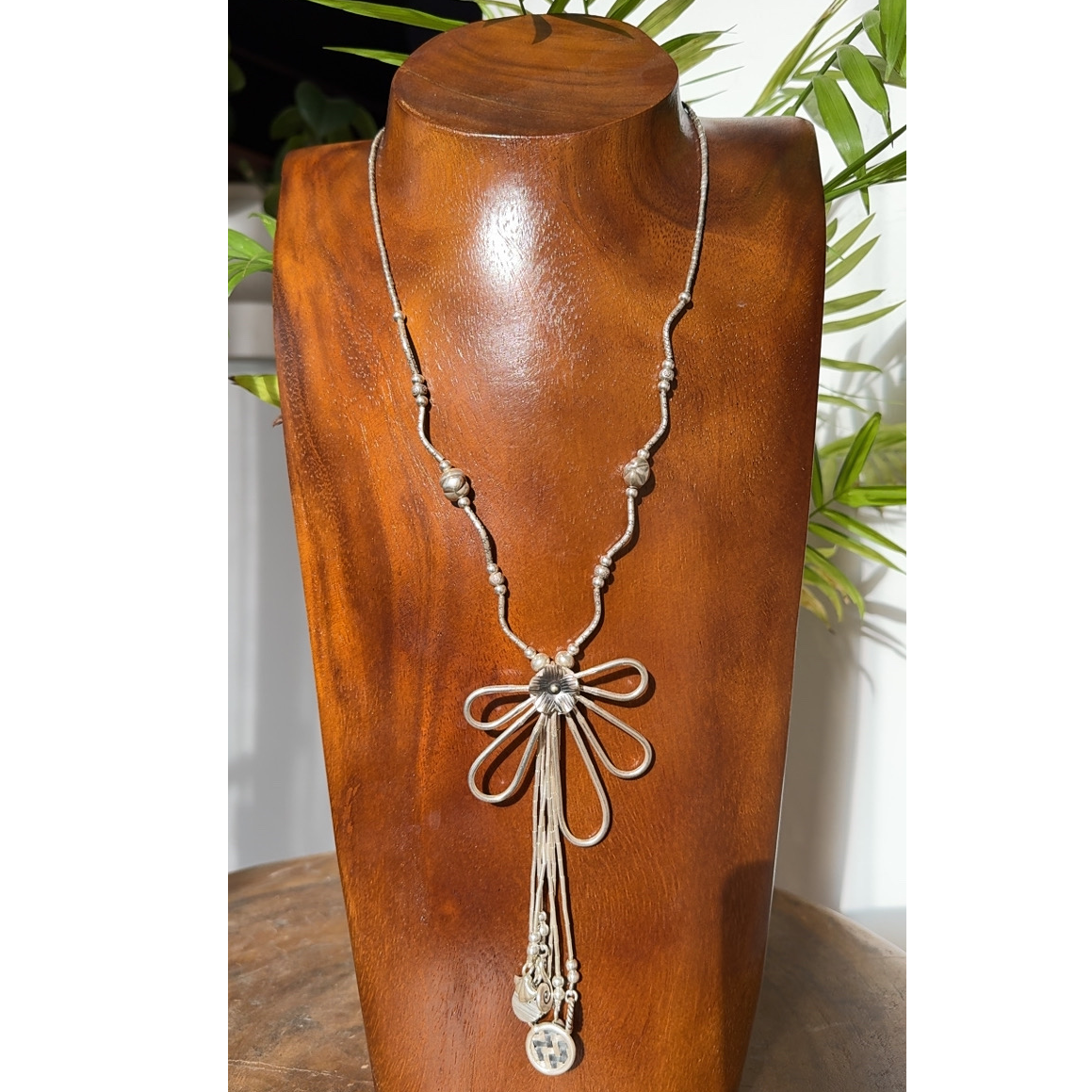 坠链均925银 泰式925银镂空几何花朵银项链