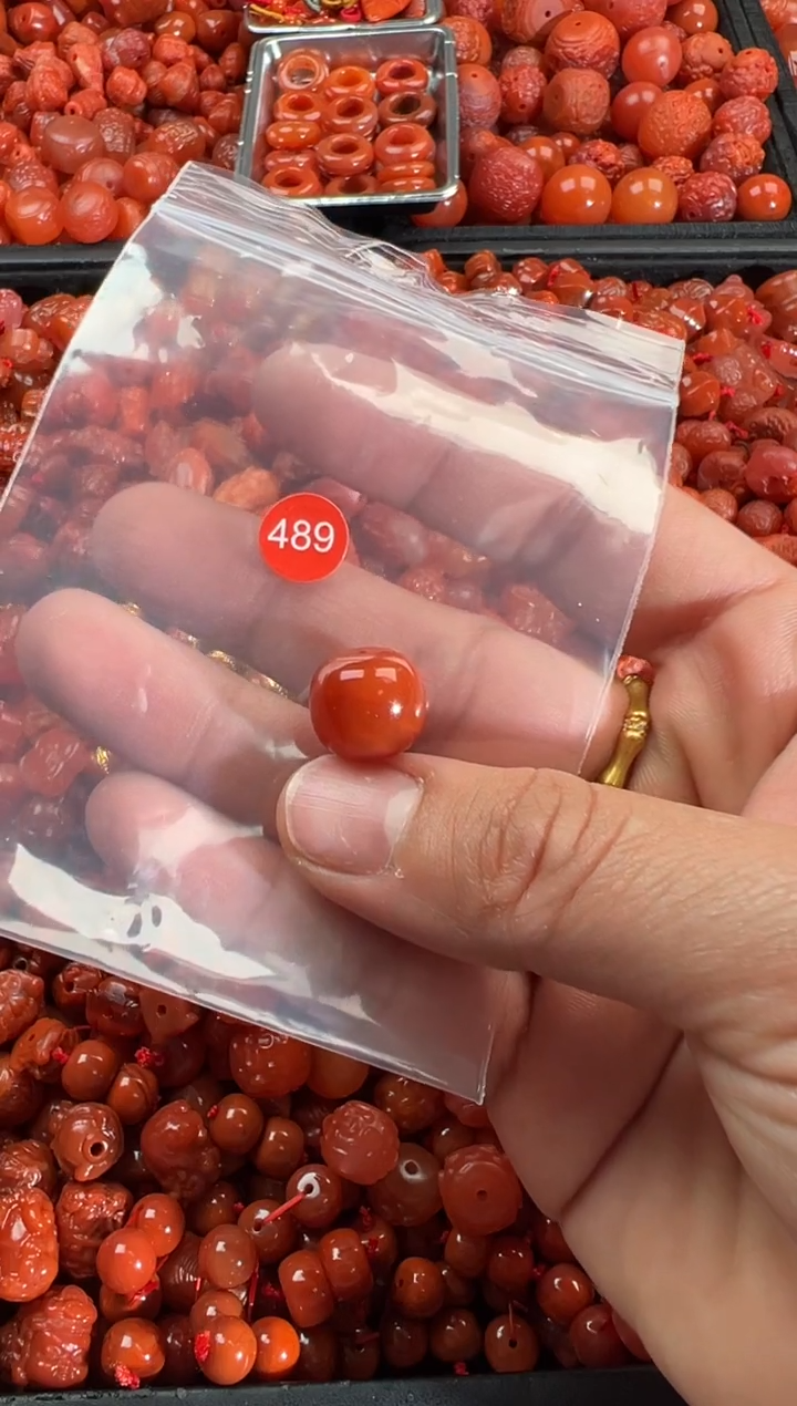 【闪购商品】南红玛瑙颈饰未镶嵌1