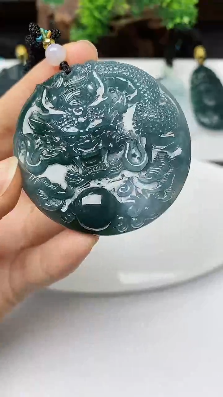 【闪购商品】翡翠颈饰未镶嵌