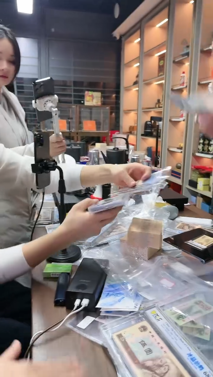 【闪购商品】评级80100单张不挑号.....